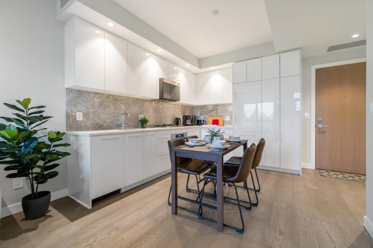 Modern Comfort At Ubc: 1Br Condo Near Campus Ванкувер Экстерьер фото