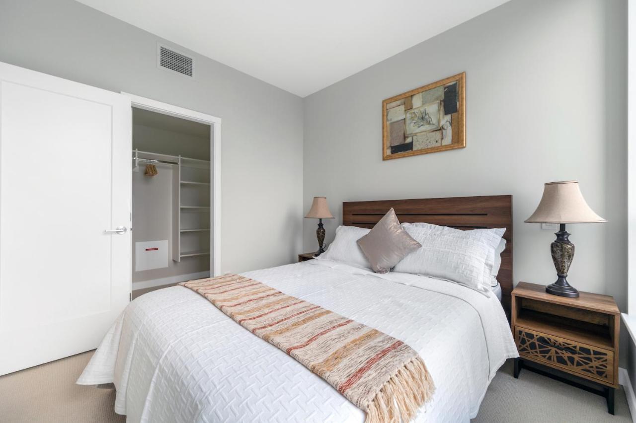 Modern Comfort At Ubc: 1Br Condo Near Campus Ванкувер Экстерьер фото