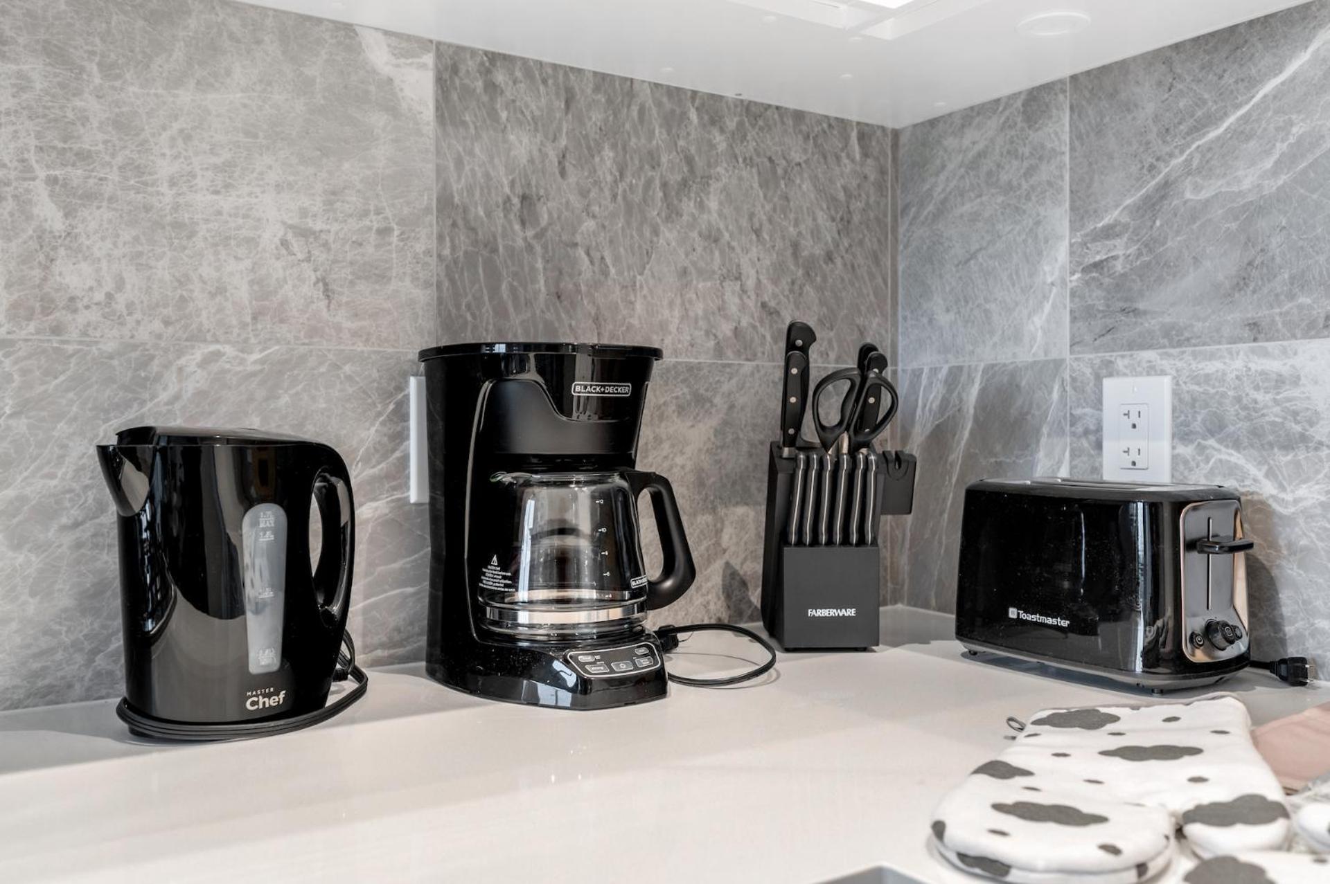 Modern Comfort At Ubc: 1Br Condo Near Campus Ванкувер Экстерьер фото